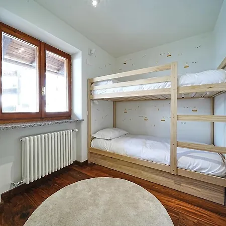 Apartment Mcx Vacation - Luce Delle Alpi, Family Duplex A Valtournenche, Nel Pittoresco Villaggio Bringaz Valtournenche