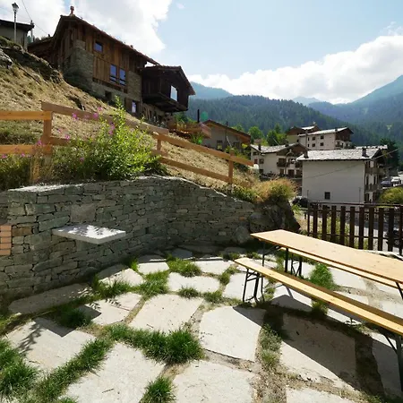 Appartement Mcx Vacation - Luce Delle Alpi, Family Duplex A Valtournenche, Nel Pittoresco Villaggio Bringaz